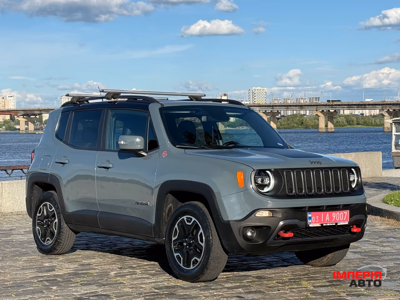 Jeep Renegade - фото 11