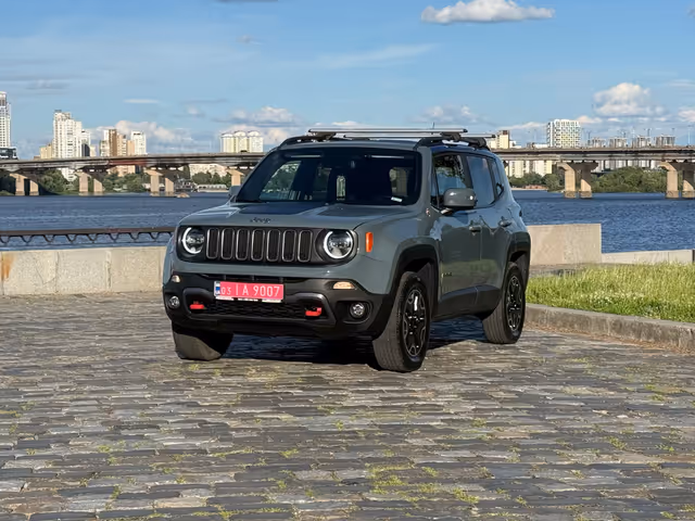 Jeep Renegade - фото 2