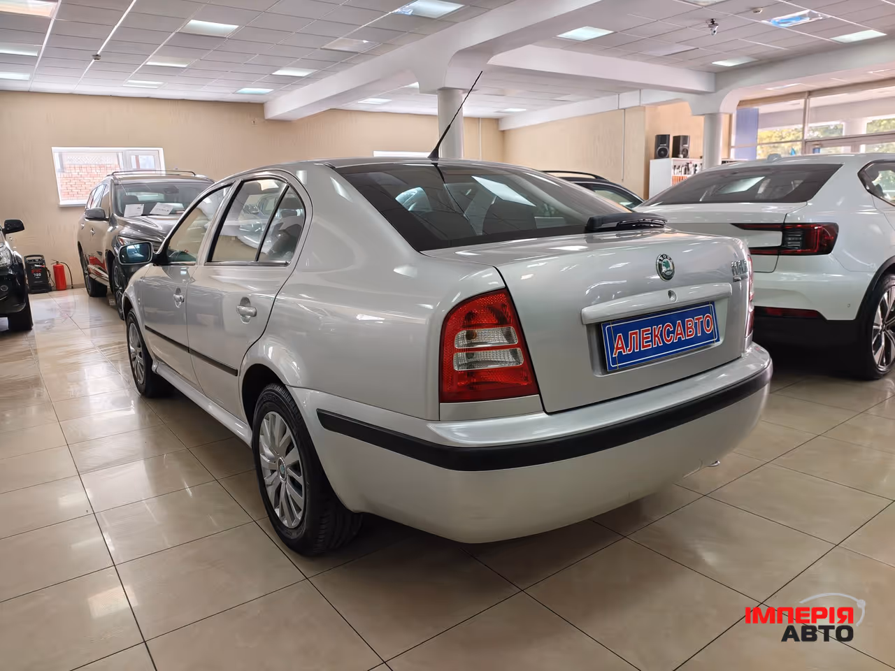 Skoda Octavia - фото 2