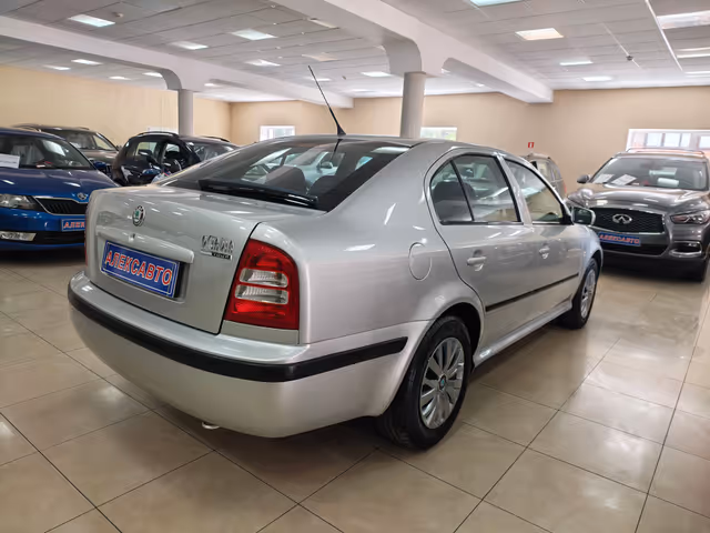 Skoda Octavia - фото 5