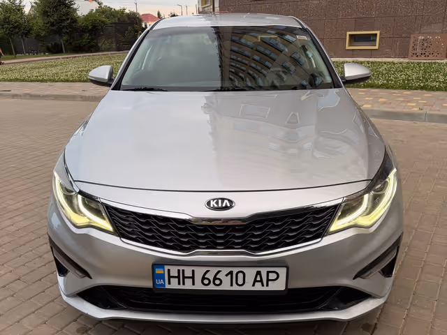 Kia Optima - фото 3