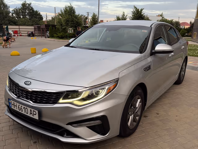 Kia Optima - фото 2