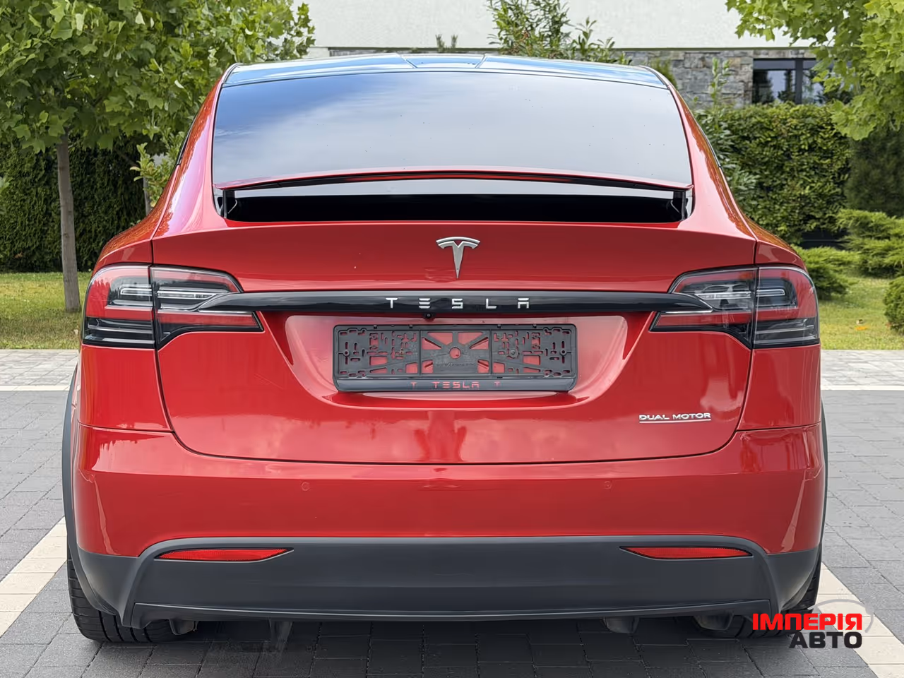 Tesla Model X - фото 19