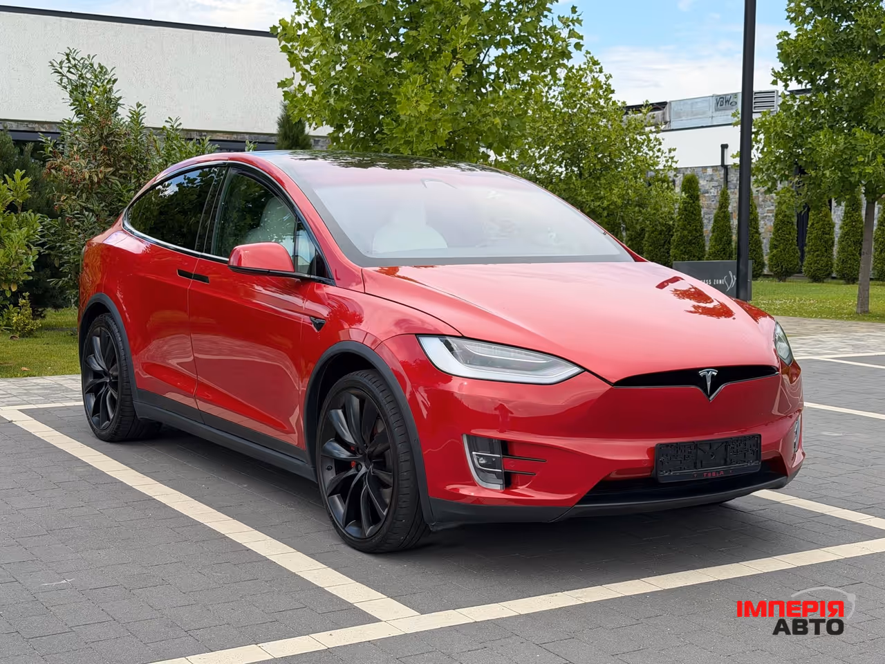 Tesla Model X - фото 14