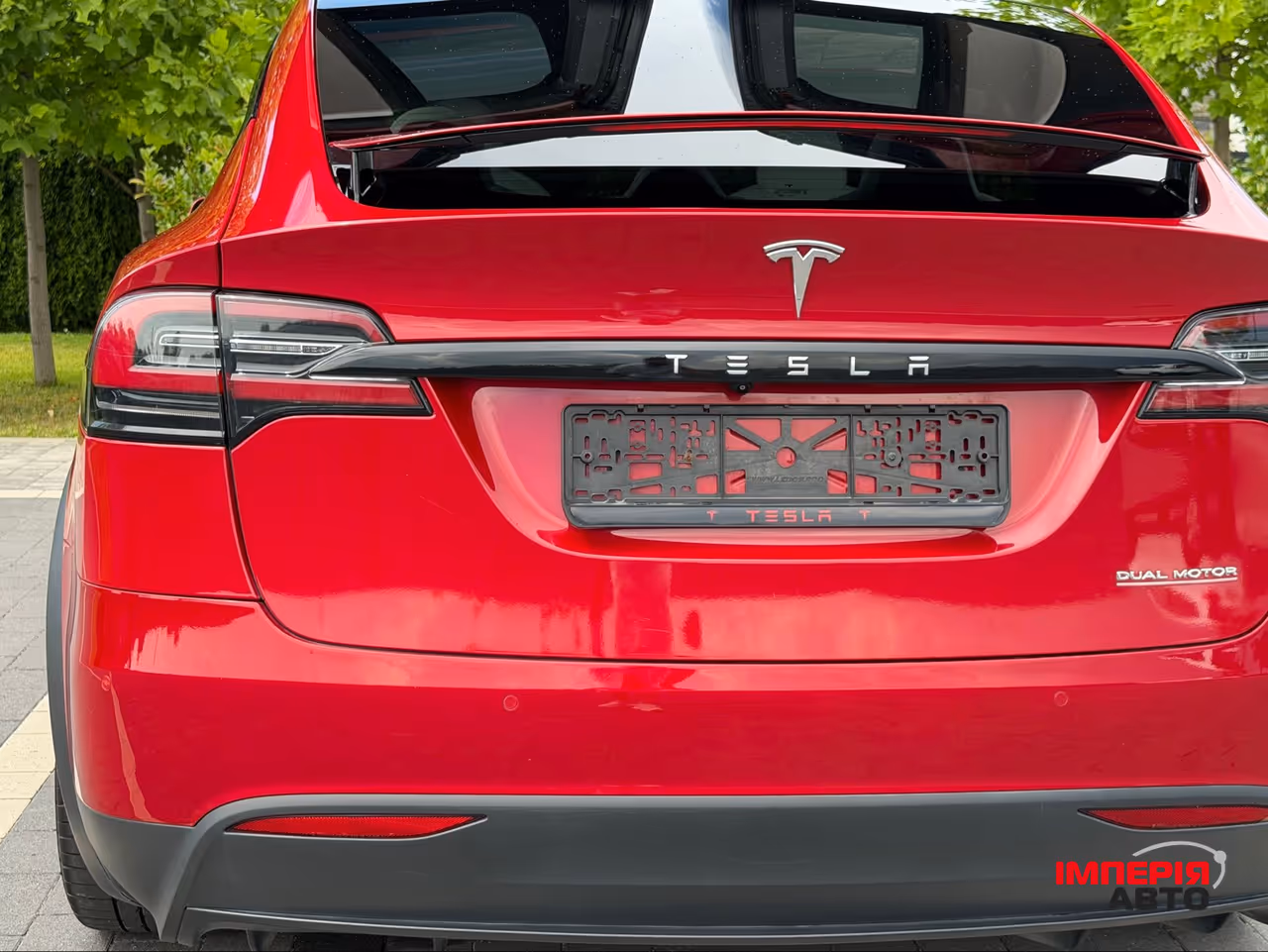 Tesla Model X - фото 25