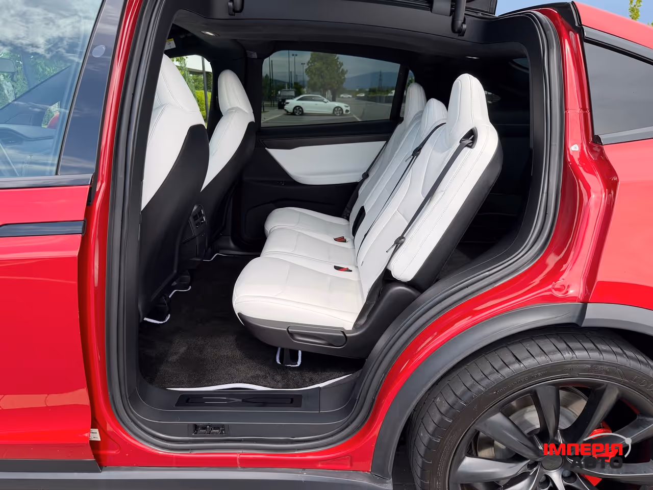 Tesla Model X - фото 34