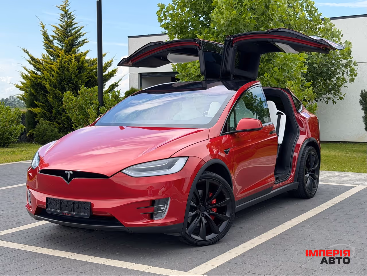 Tesla Model X - фото 2