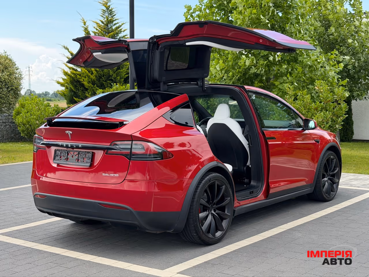 Tesla Model X - фото 23