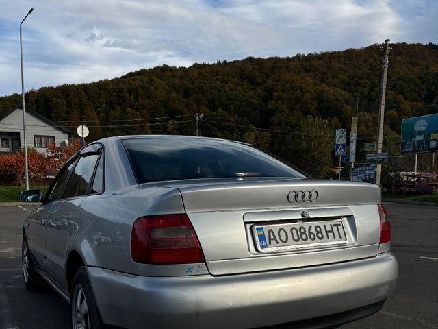 Audi A4 - зображення 2