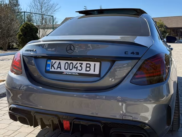 Mercedes-Benz C-Класс AMG - зображення 3