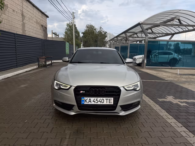 Audi A5 - фото 1