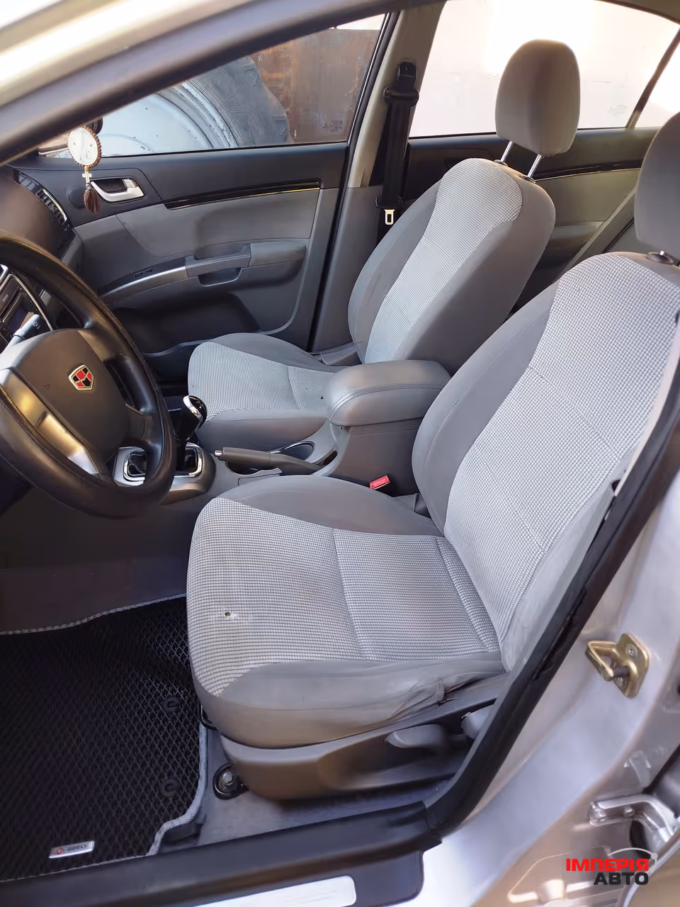 Geely Emgrand 7 - фото 7