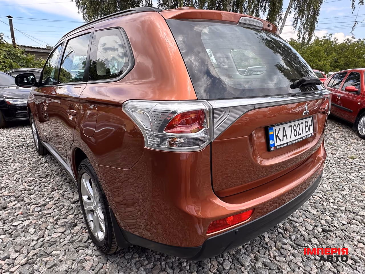 Mitsubishi Outlander - фото 11