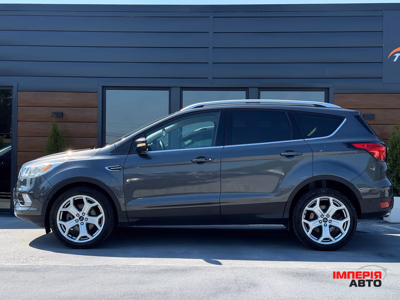 Ford Escape - фото 14