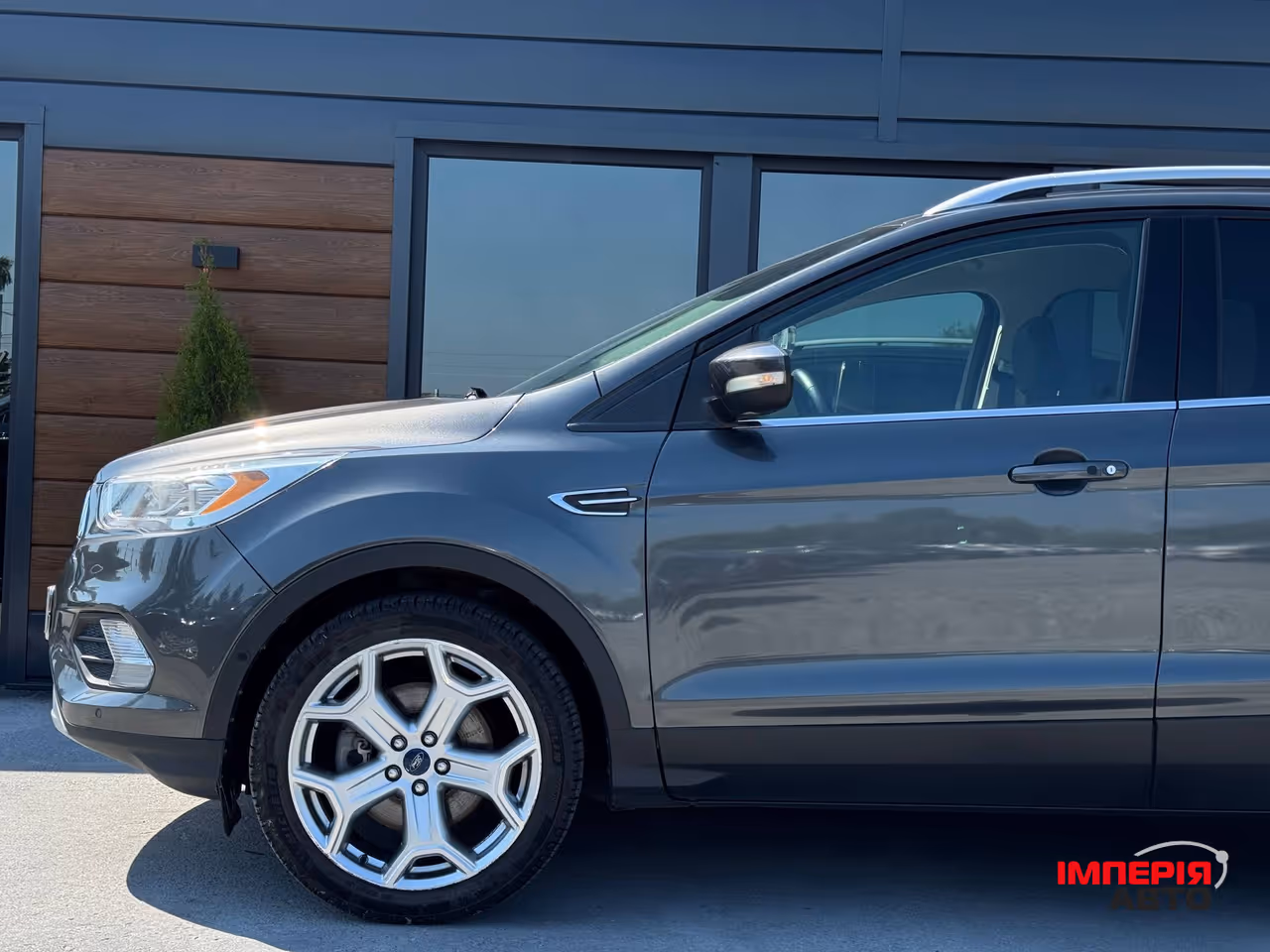Ford Escape - фото 15
