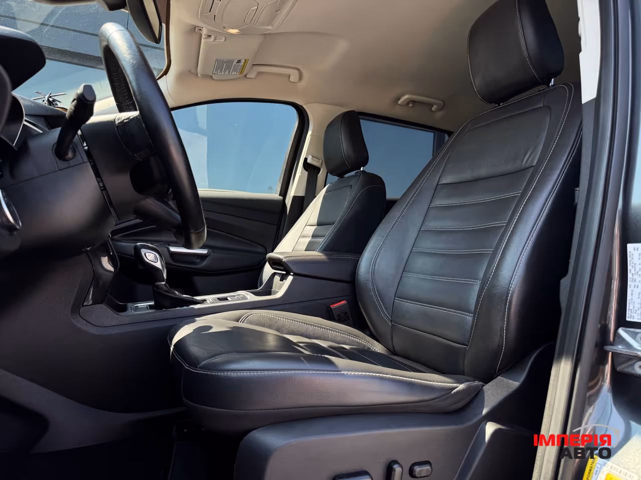 Ford Escape - фото 32