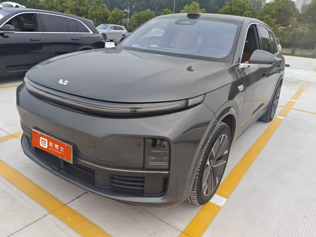 LiXiang L7 - фото 1
