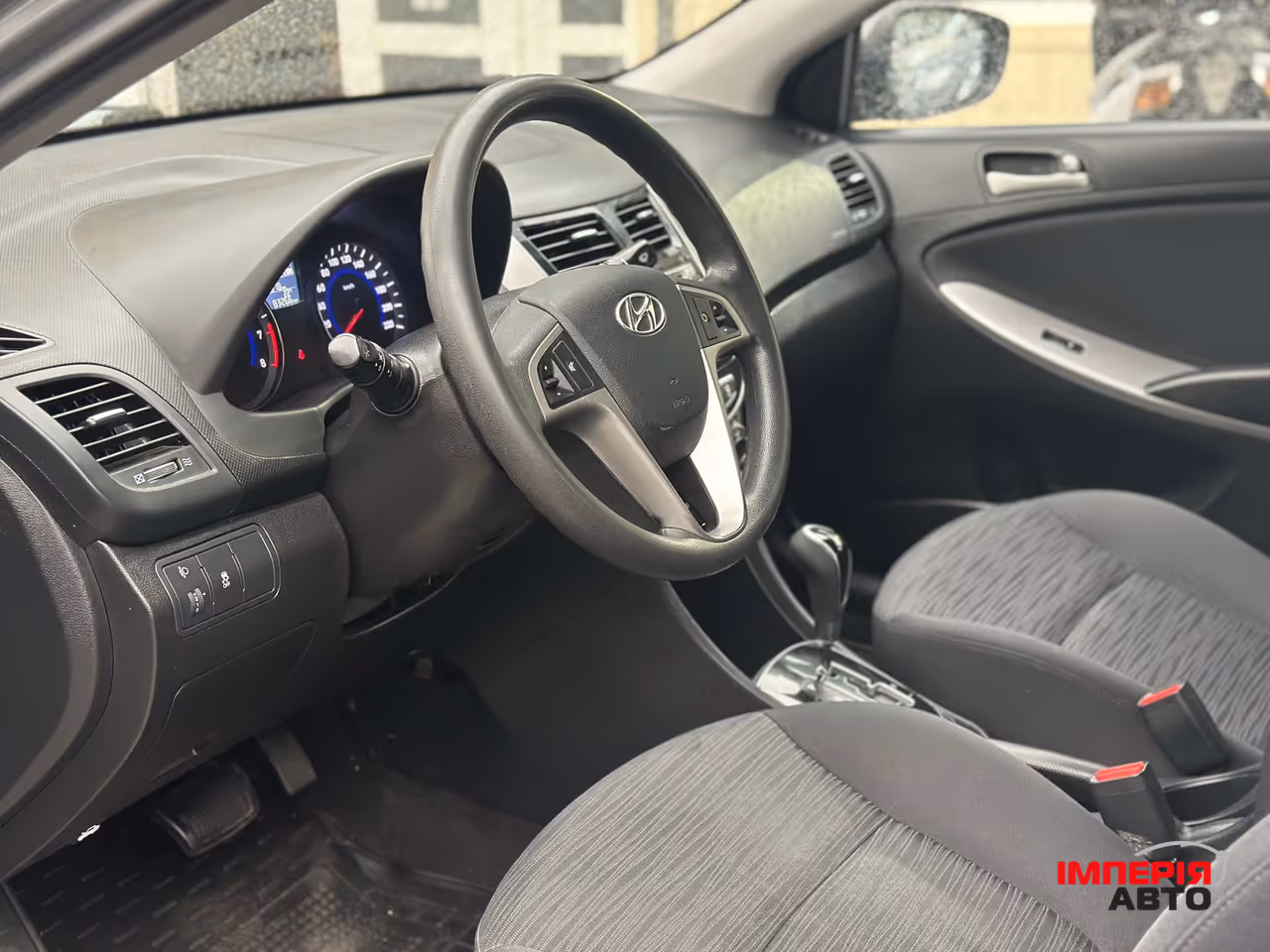 Hyundai Accent - фото 7
