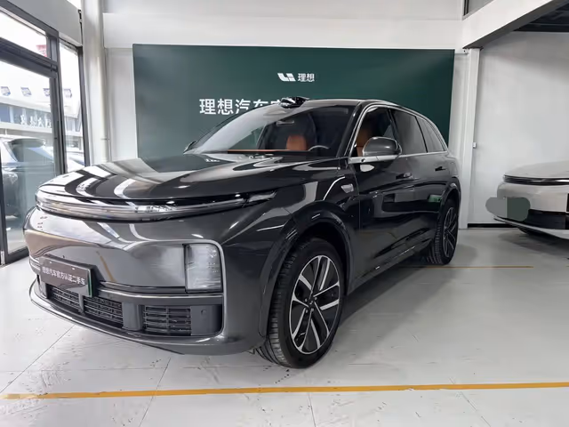 LiXiang L7 - фото 1