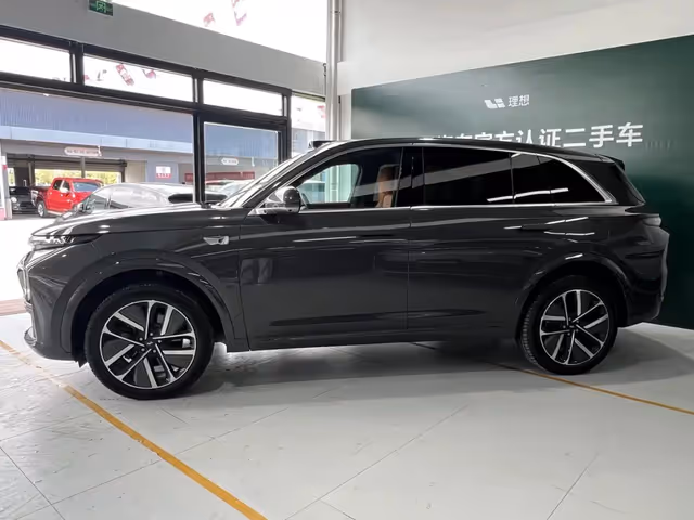 LiXiang L7 - фото 2