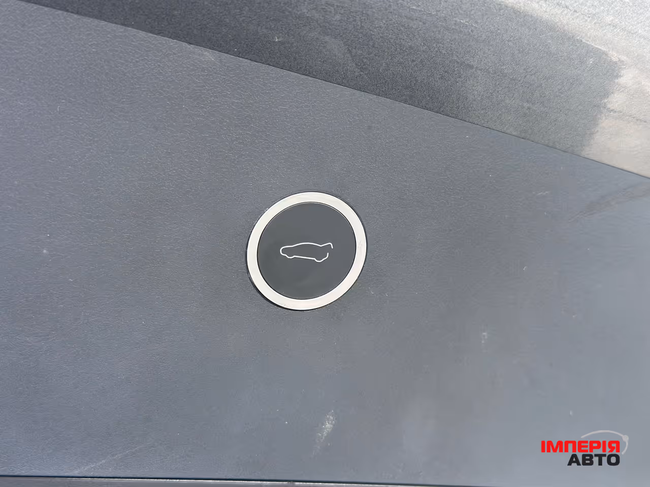 Tesla Model X - фото 15