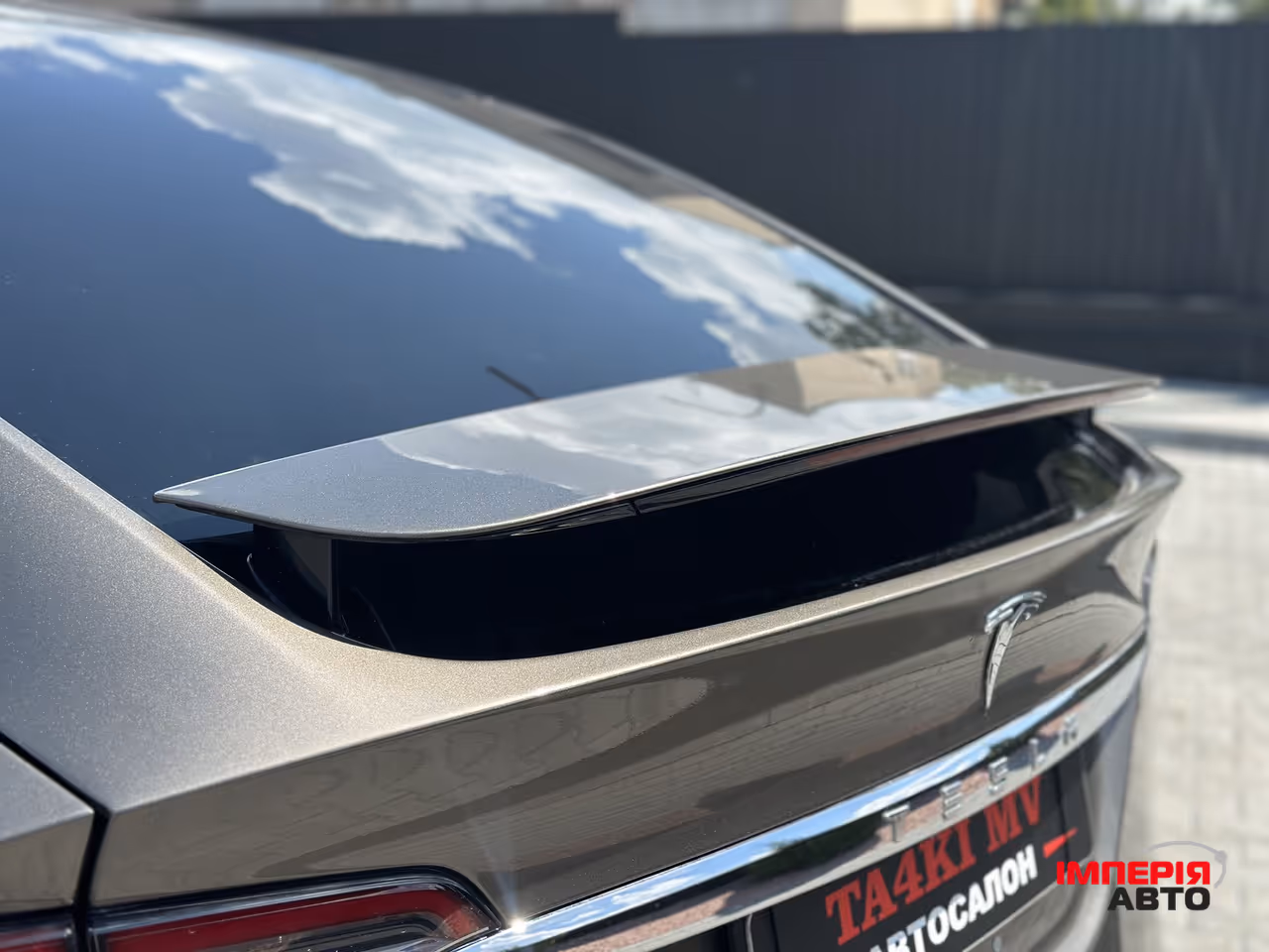 Tesla Model X - фото 55