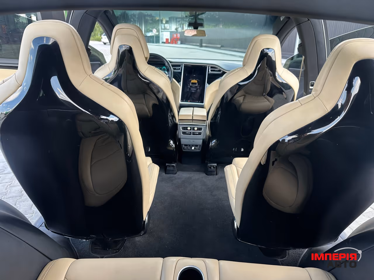 Tesla Model X - фото 17