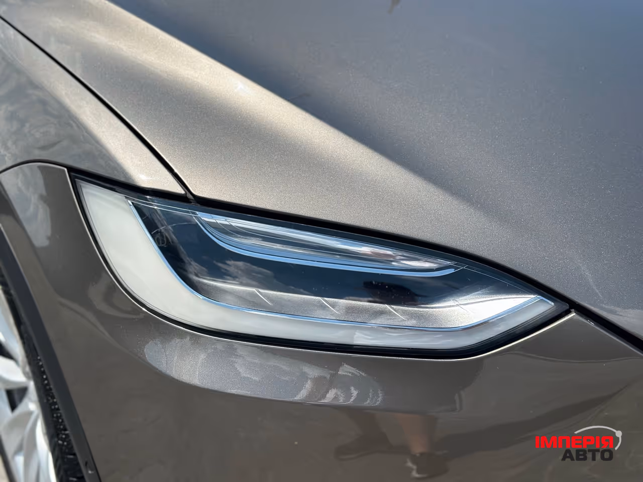 Tesla Model X - фото 54