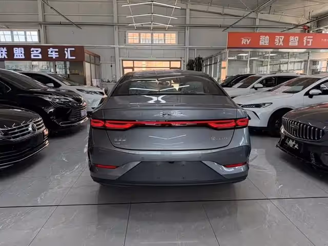 BYD Qin Plus - зображення 5