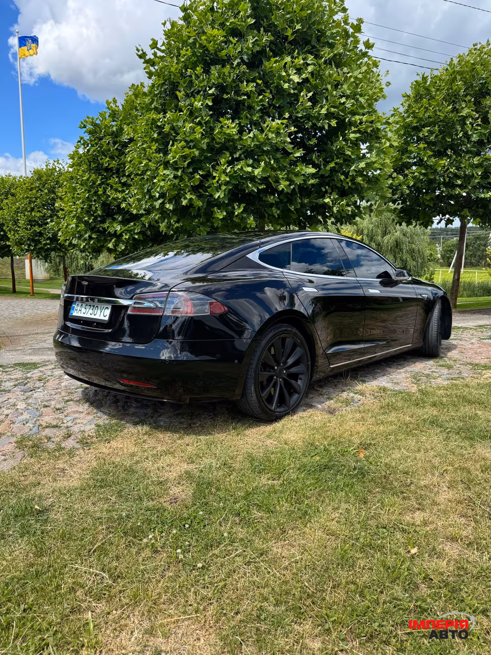 Tesla Model S - фото 4