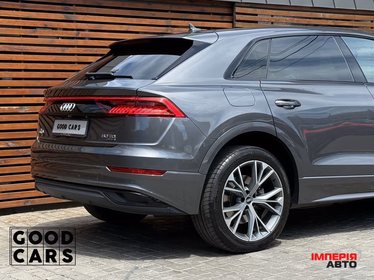Audi Q8 - фото 18