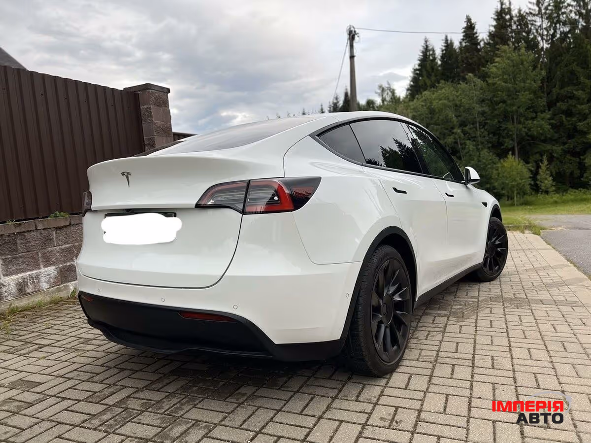 Tesla Model Y - фото 7