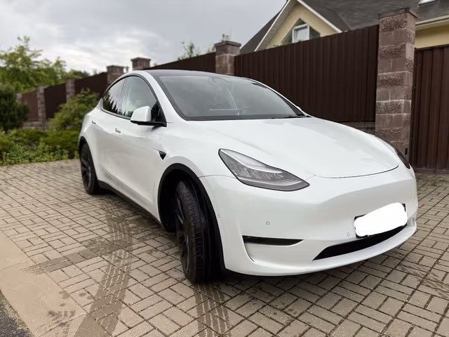 Tesla Model Y - фото 5
