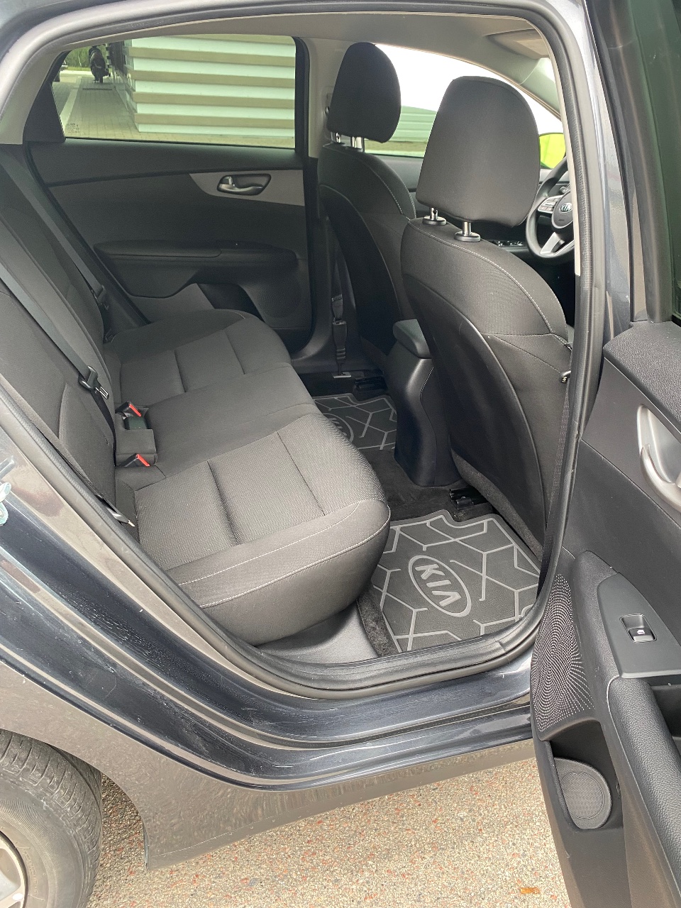 Kia Forte - фото 16