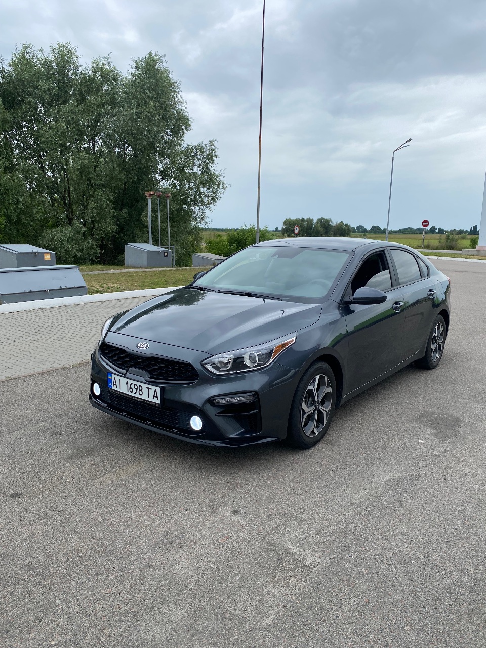 Kia Forte - фото 1