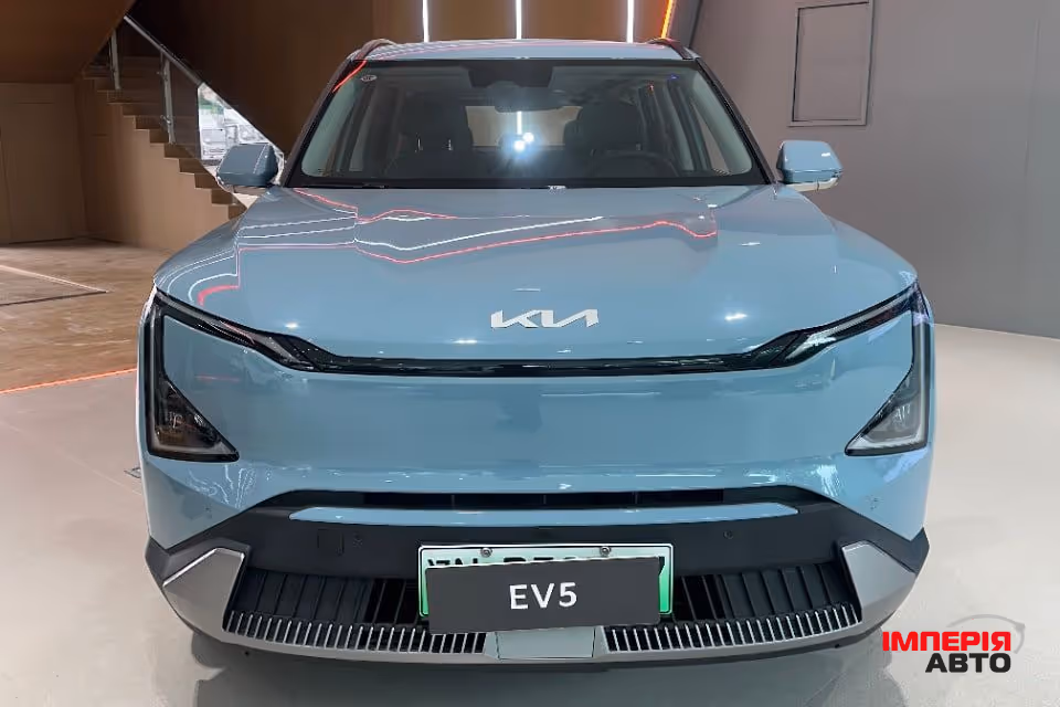 Kia EV5 - фото 1