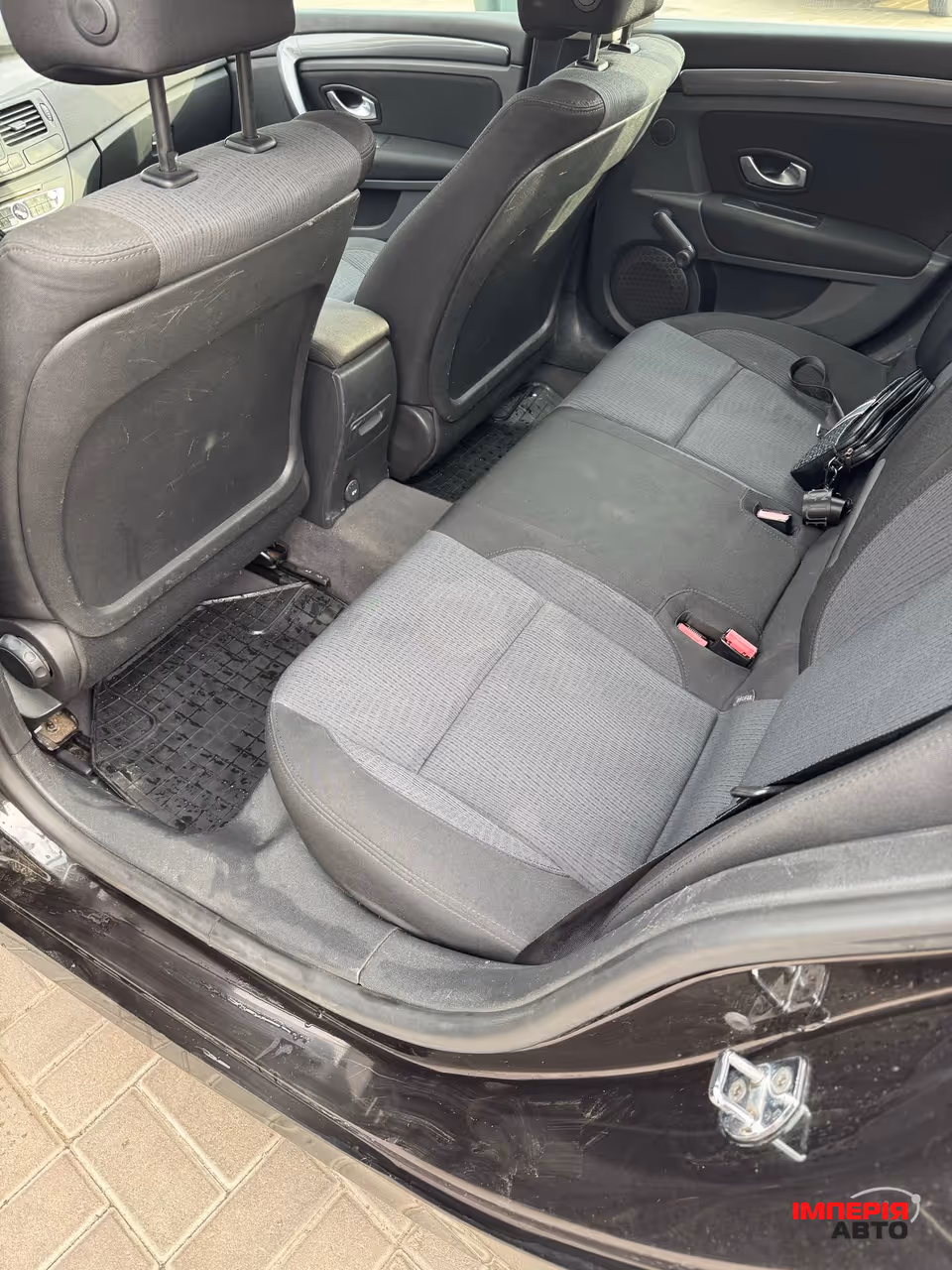 Renault Laguna - фото 8