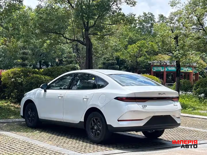 BYD Qin Plus - фото 5