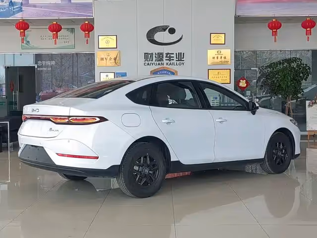 BYD Qin Plus - зображення 5
