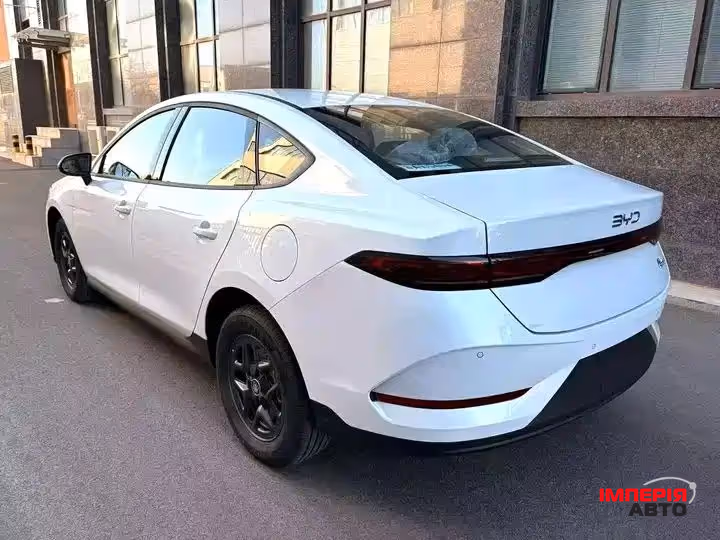 BYD Qin Plus - фото 4