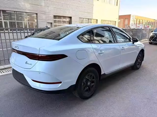 BYD Qin Plus - зображення 5