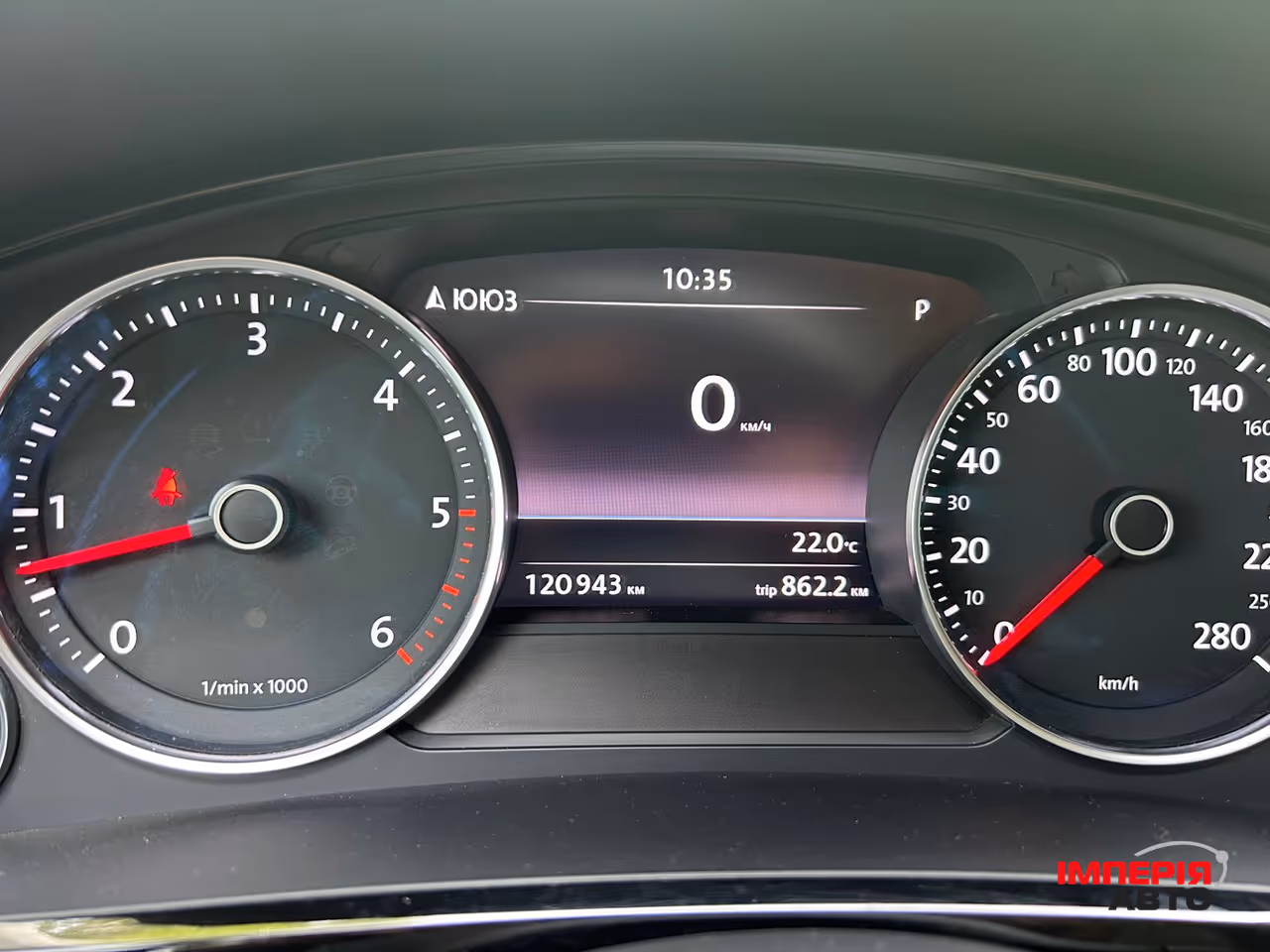Volkswagen Touareg - фото 5