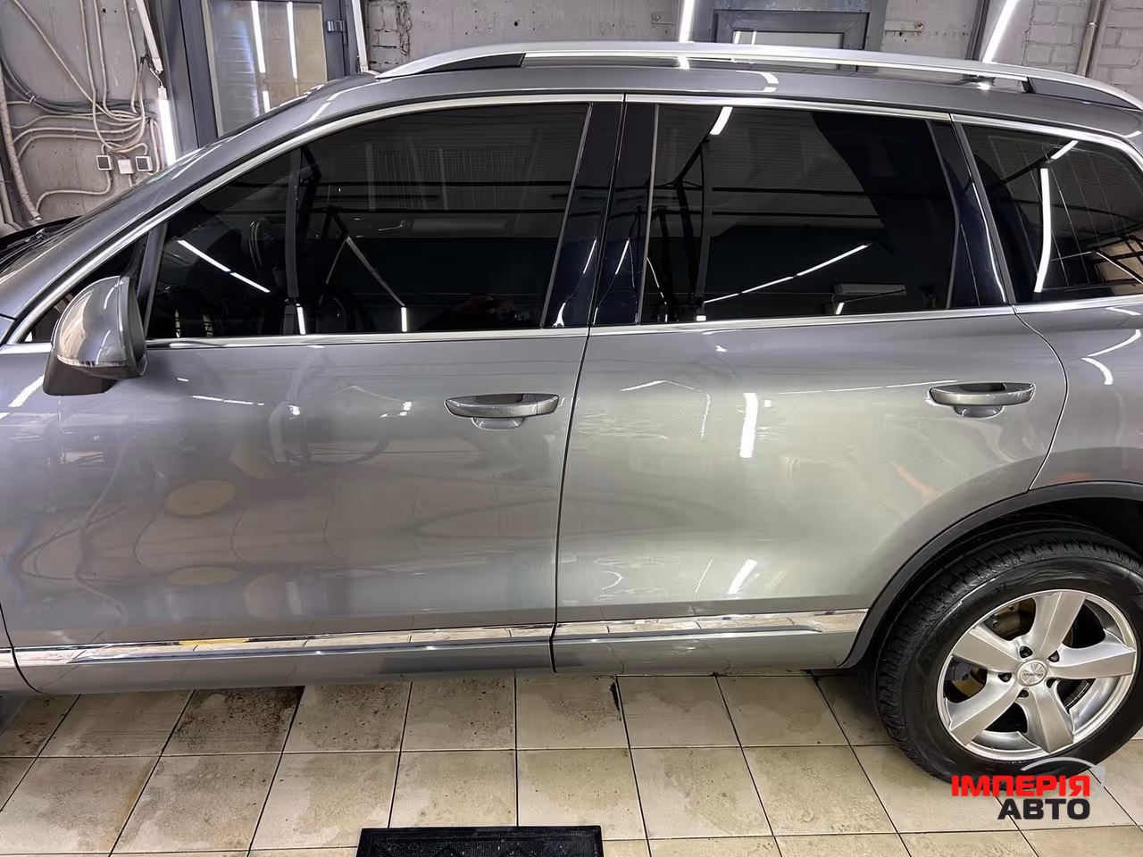 Volkswagen Touareg - фото 4