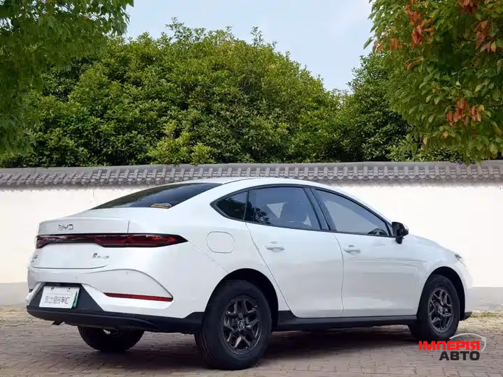 BYD Qin Plus - фото 7