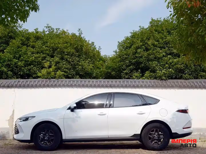 BYD Qin Plus - фото 4