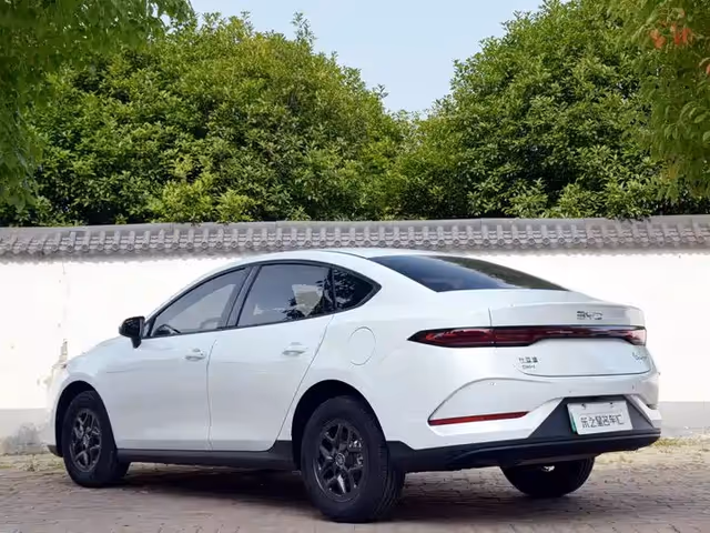 BYD Qin Plus - зображення 5