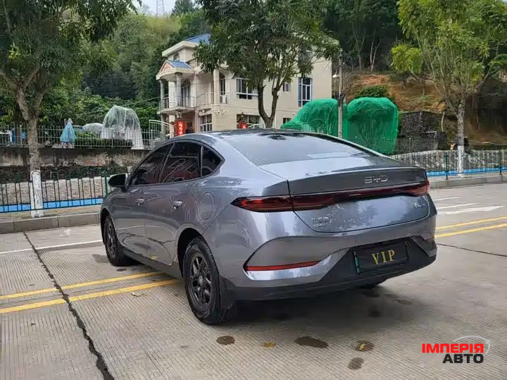 BYD Qin Plus - фото 4