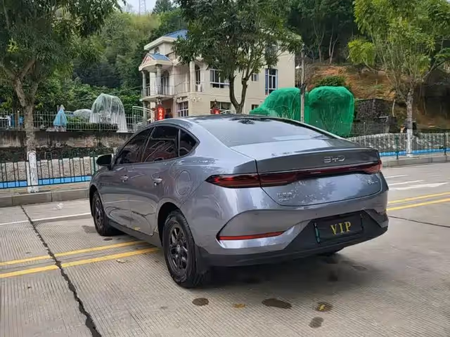 BYD Qin Plus - зображення 4
