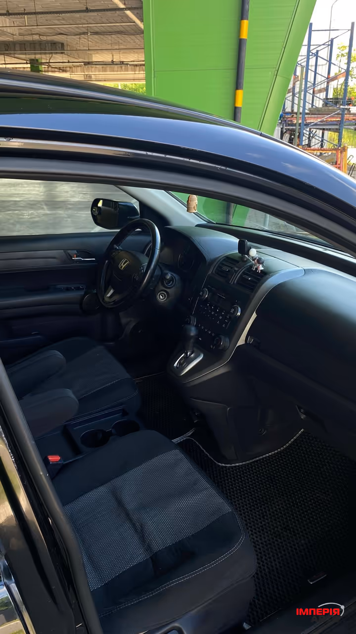 Honda CR-V - фото 17