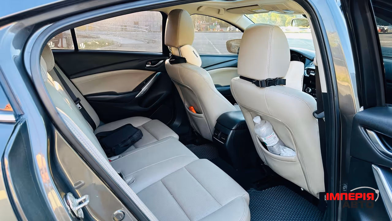 Mazda 6 - фото 7